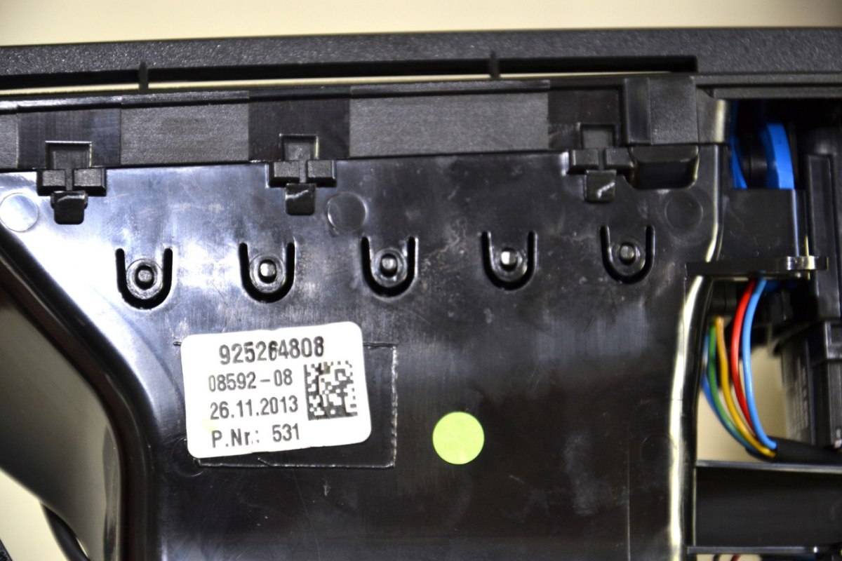 BMW F15 F16 kratka nawiew wlot powietrza 9252648 BMW F15 F16 kratka nawiew wlot powietrza 9252648