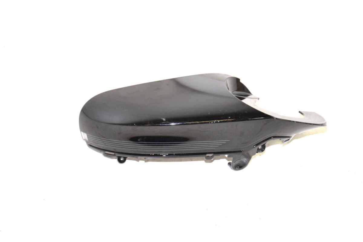 BMW F30 F33 F80 dolna obudowa lusterka 7848775 BMW F30 F33 F80 dolna obudowa lusterka 7848775