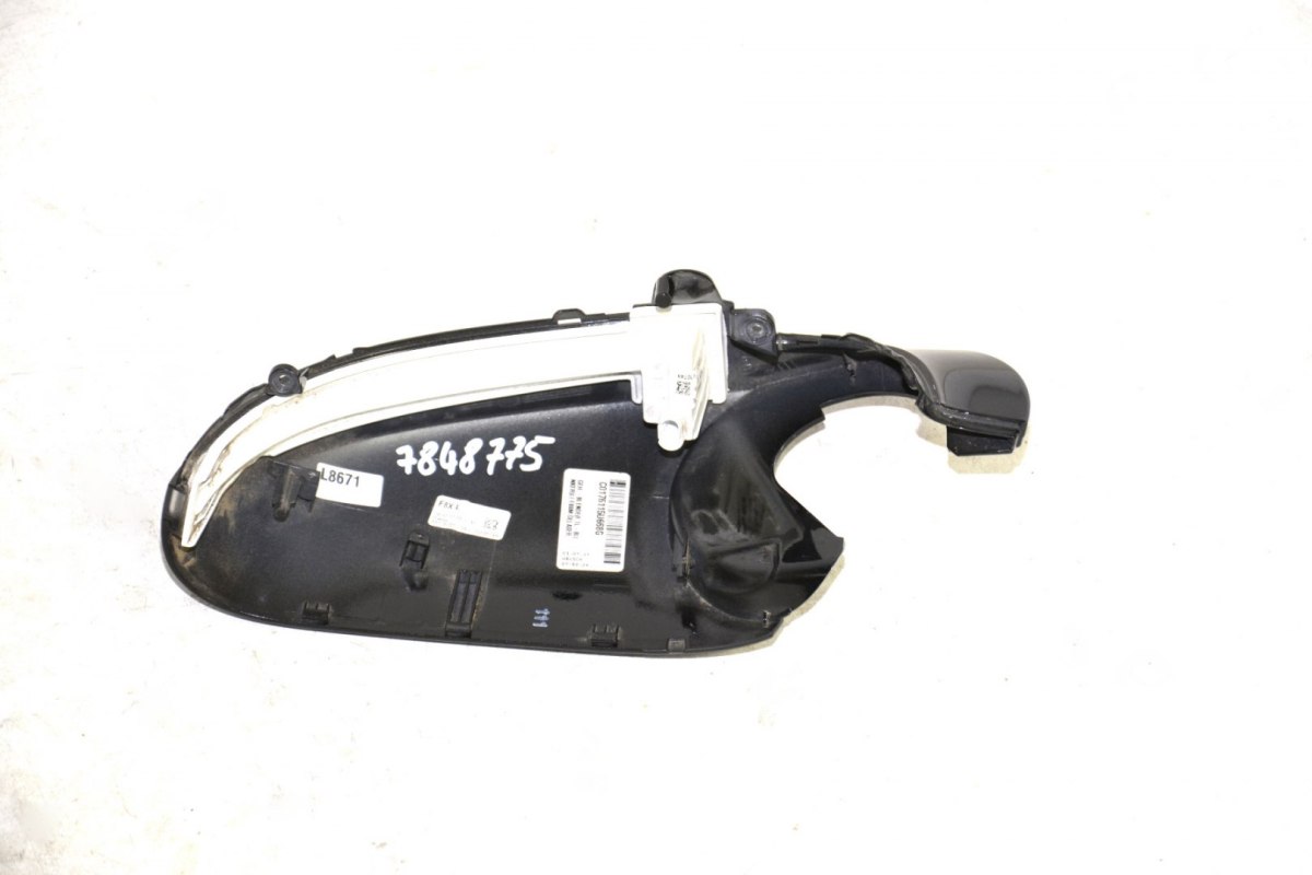 BMW F30 F33 F80 dolna obudowa lusterka 7848775 BMW F30 F33 F80 dolna obudowa lusterka 7848775