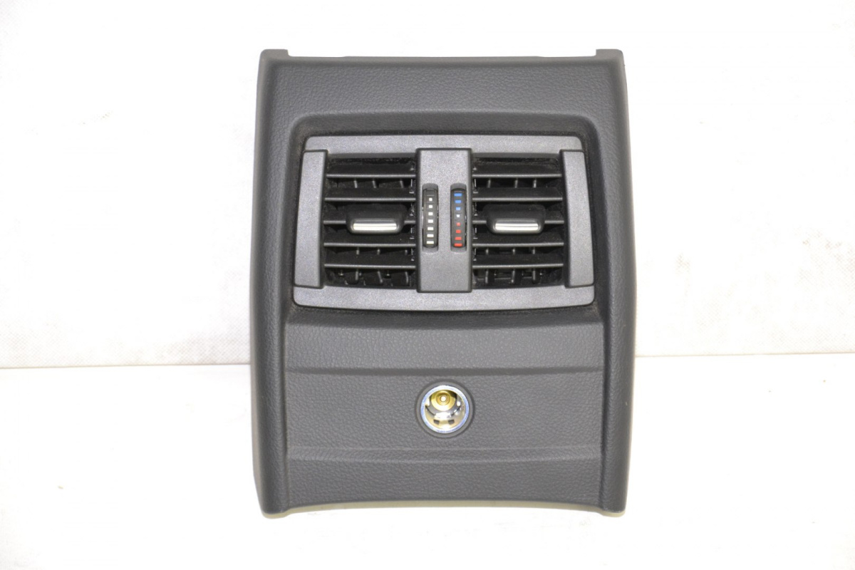 BMW F30 F31 F80 wlot nawiew kratka tunel 9218909 BMW F30 F31 F80 wlot nawiew kratka tunel 9218909