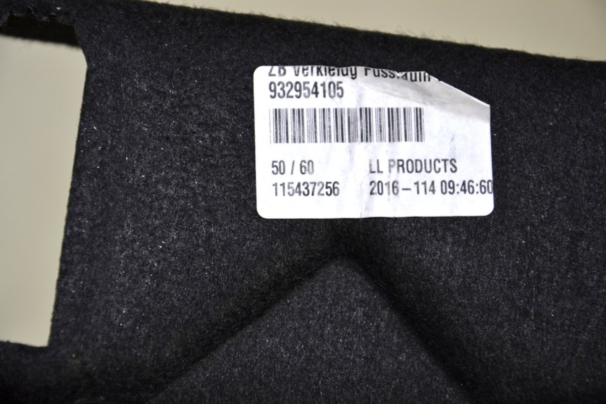 BMW G30 G11 osłona deska kokpit pasażer 9329541 BMW G30 G11 osłona deska kokpit pasażer 9329541