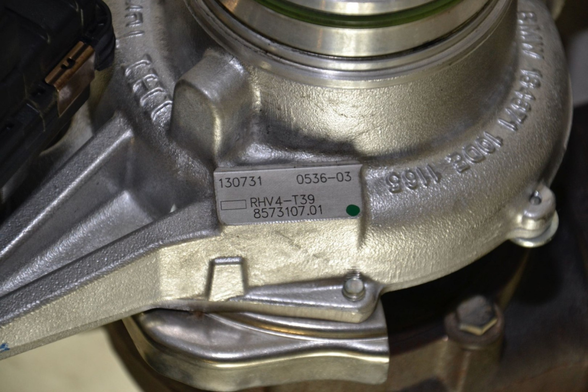 Mini R56 R57 R60 R61 turbina turbo 8512454 Mini R56 R57 R60 R61 turbina turbo 8512454