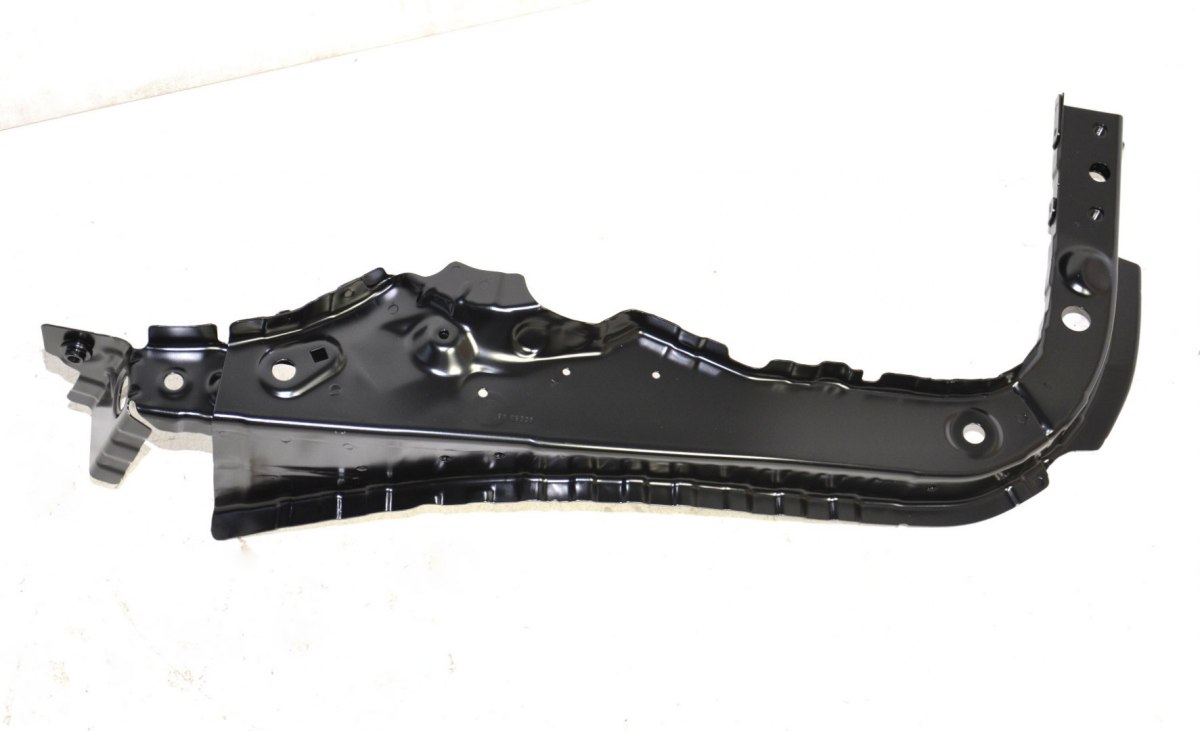 BMW F20 F30 F32 F36 dźwigar podpora prawa 7284104 BMW F20 F30 F32 F36 dźwigar podpora prawa 7284104