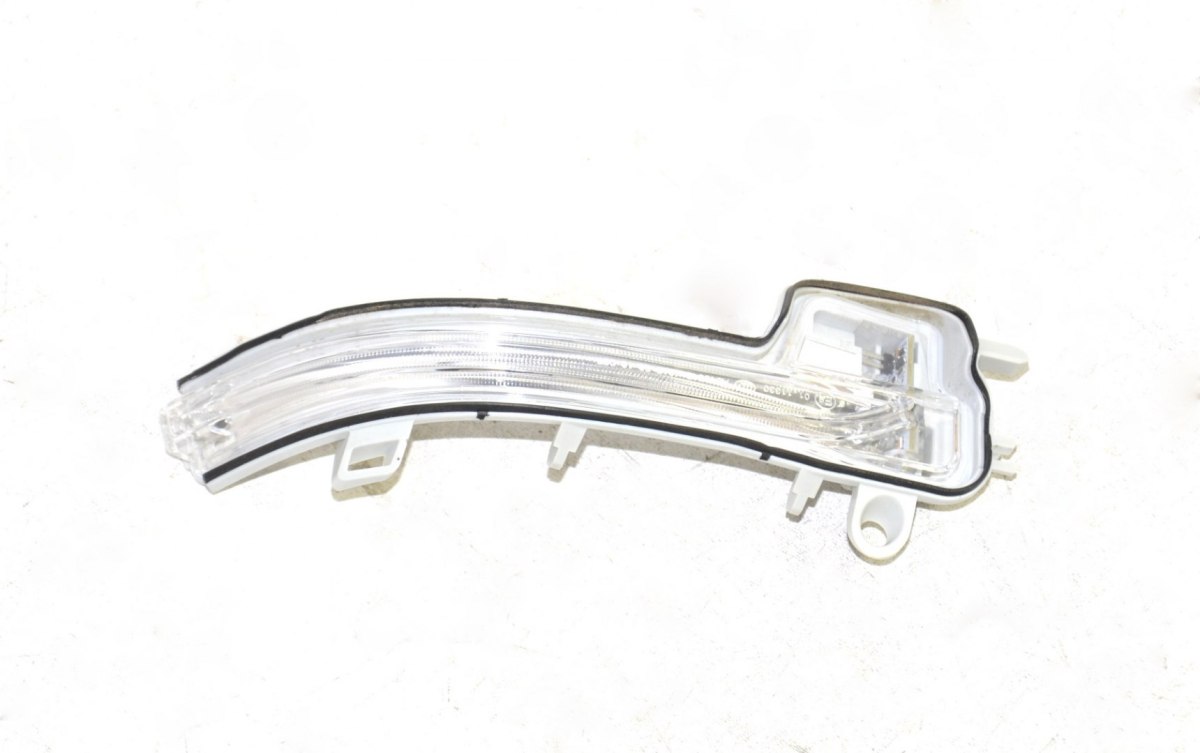 BMW F45 F46 F48 kierunkowskaz lusterka 7377963 BMW F45 F46 F48 kierunkowskaz lusterka 7377963