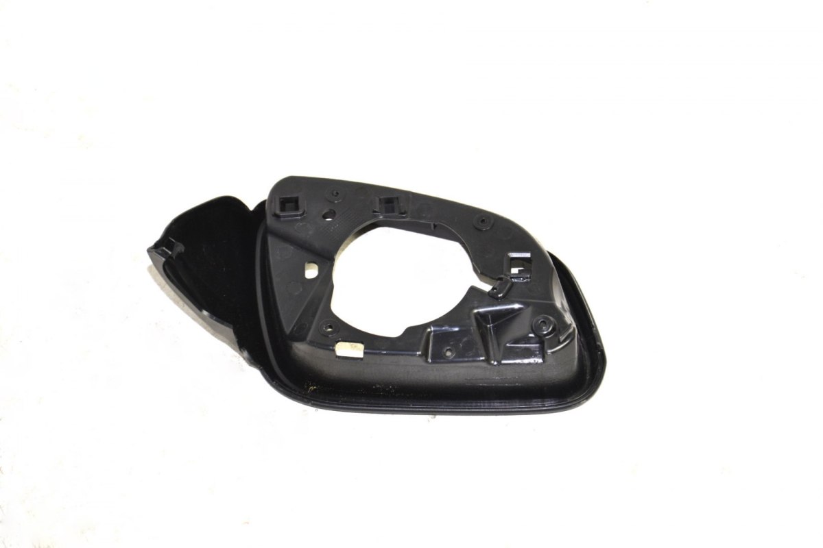 BMW F45 F46 obudowa mocująca lusterka 7386569 BMW F45 F46 obudowa mocująca lusterka 7386569