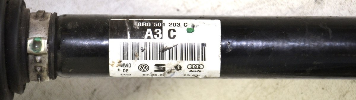 Audi A6 S6 A7 S7 Q5 A8 S8 Półoś tylna 8R0501203C Audi A6 S6 A7 S7 Q5 A8 S8 Półoś tylna 8R0501203C