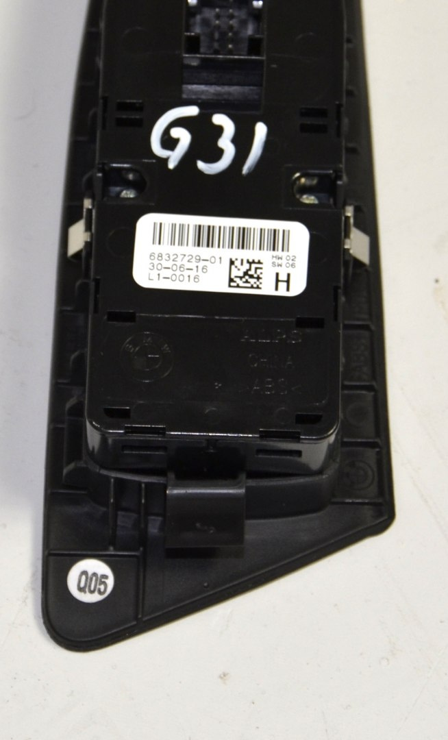 BMW 5 G30 G31 X3 G01 panel szyb lusterek 6832729 BMW 5 G30 G31 X3 G01 panel szyb lusterek 6832729