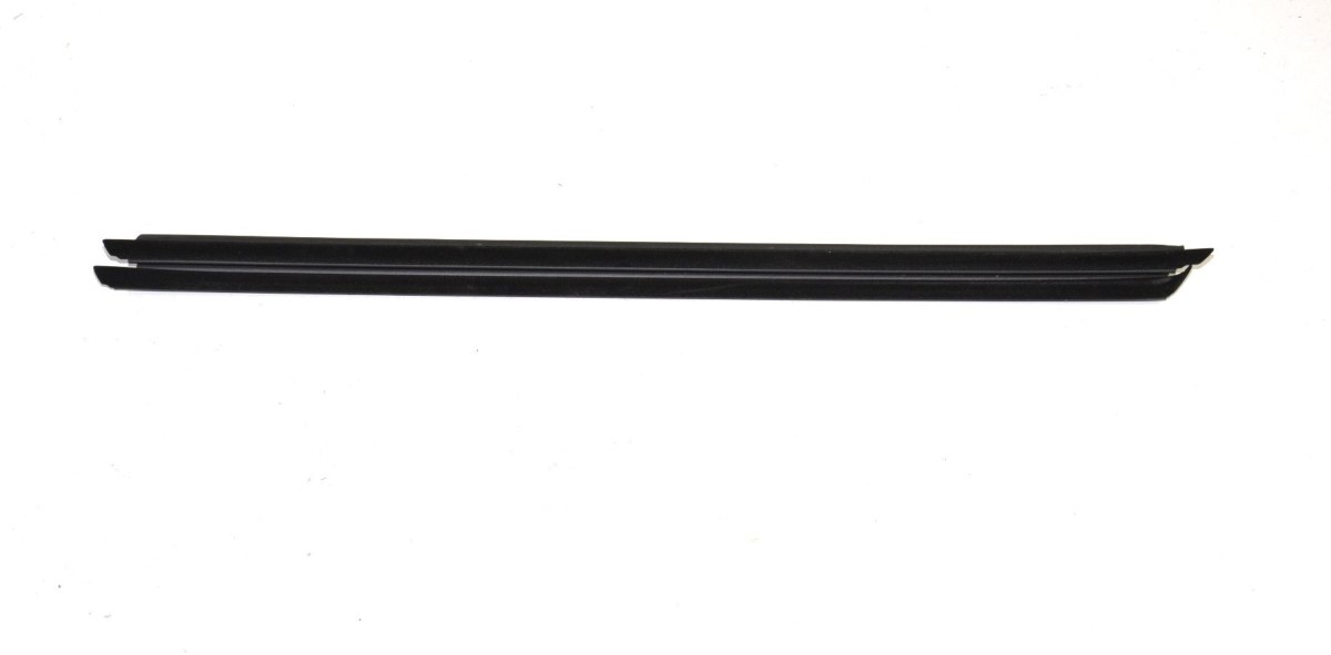 BMW G30 G31 F90 uszczelka wewnętrzna drzwi 7336959 BMW G30 G31 F90 uszczelka wewnętrzna drzwi 7336959