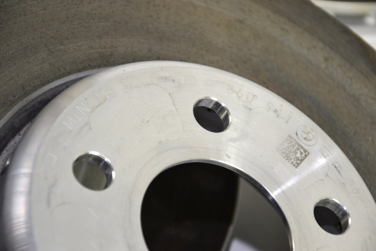 BMW G20 G30 G02 hamulce M zaciski tarcze 348 mm BMW G20 G30 G02 hamulce M zaciski tarcze 348 mm