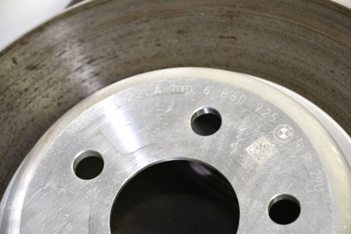 BMW G20 G30 G02 hamulce M zaciski tarcze 348 mm BMW G20 G30 G02 hamulce M zaciski tarcze 348 mm