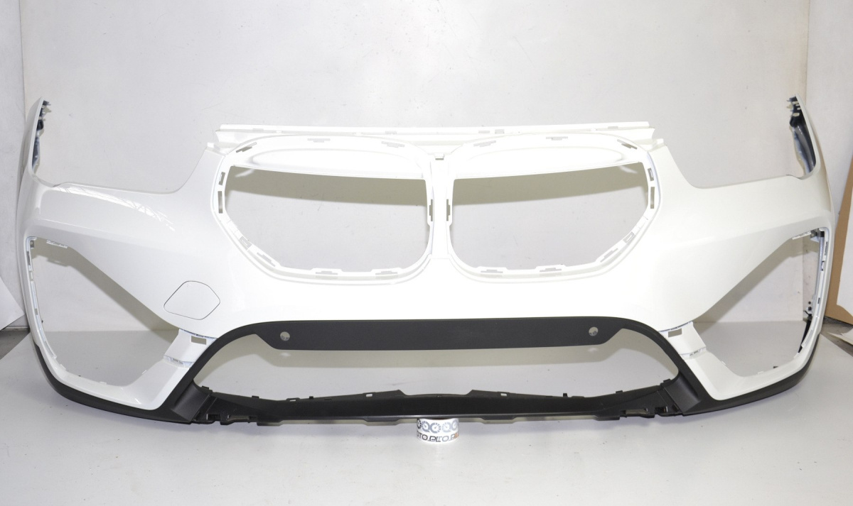 BMW X1 F48 LCI zderzak kolor 300 przód PDC 7954205 BMW X1 F48 LCI zderzak kolor 300 przód PDC 7954205
