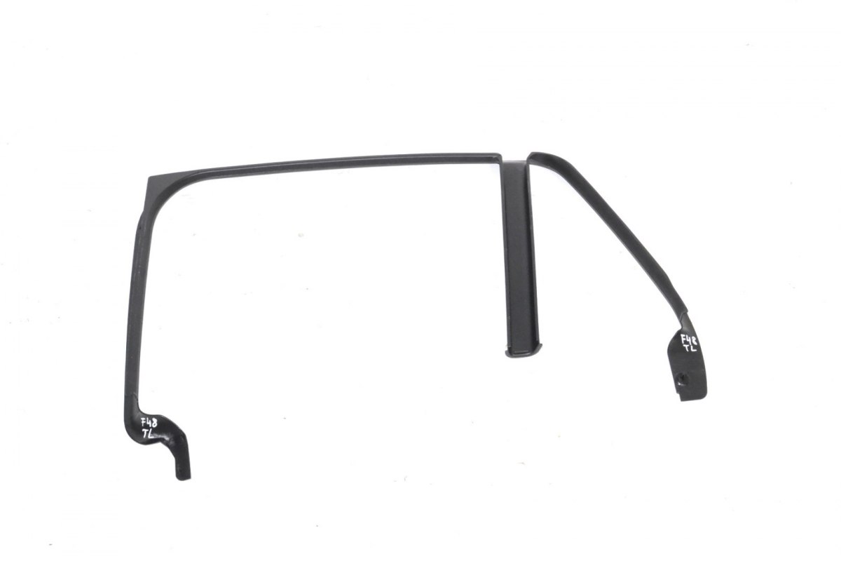 BMW X1 F48 listwa osłona drzwi tył 7349671 BMW X1 F48 listwa osłona drzwi tył 7349671