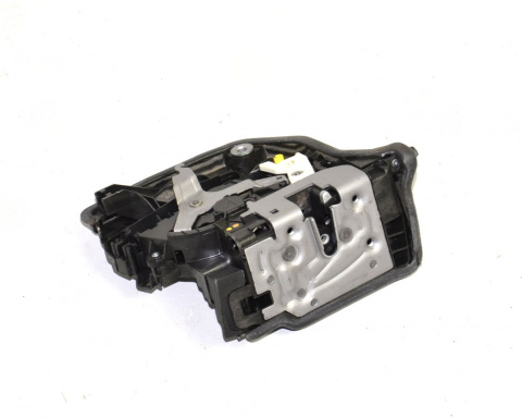 BMW 5 G30 G31 6 G32 lock door rear right 2590792 BMW 5 G30 G31 6 G32 lock door rear right 2590792