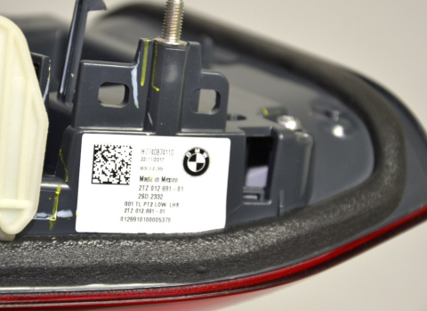 BMW X3 G01 rear light in trunk lid left right 7408741 7408742 BMW X3 G01 rear light in trunk lid left right 7408741 7408742