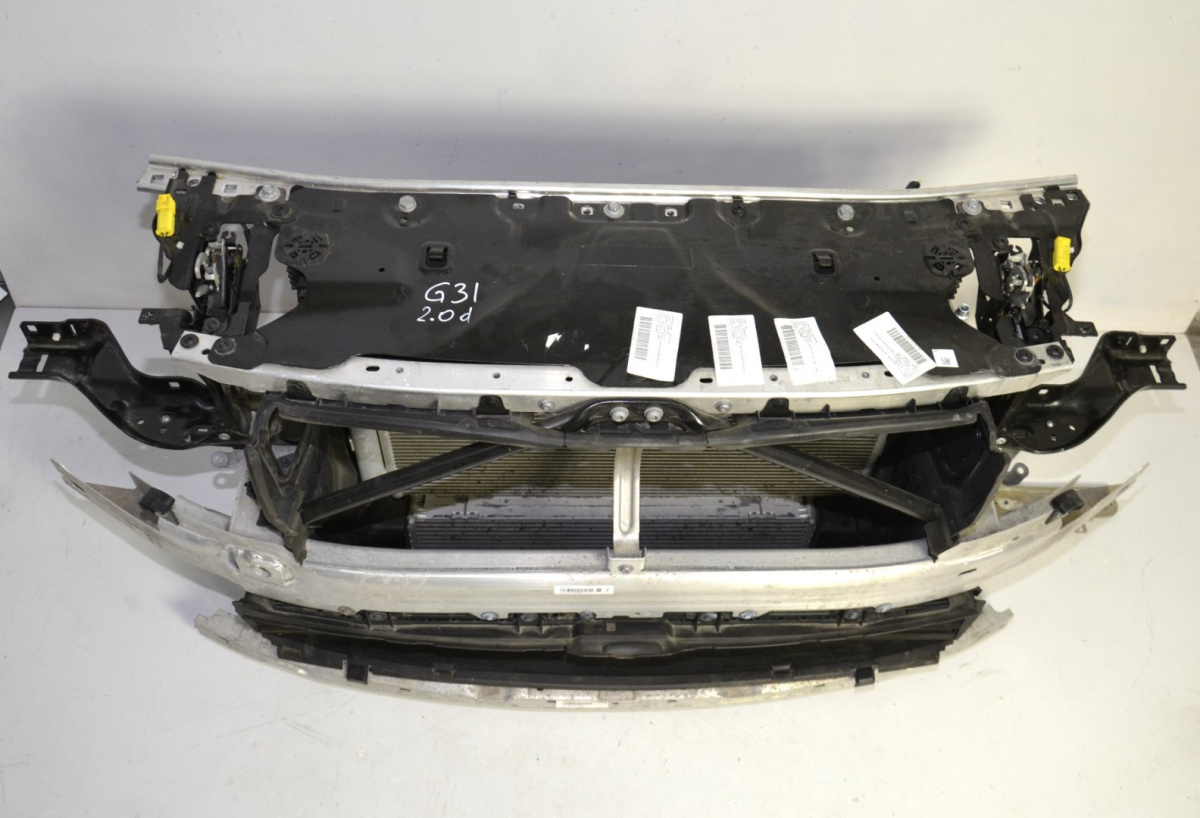 BMW 5 G30 G31 pas przedni belka chłodnice 2.0d BMW 5 G30 G31 pas przedni belka chłodnice 2.0d