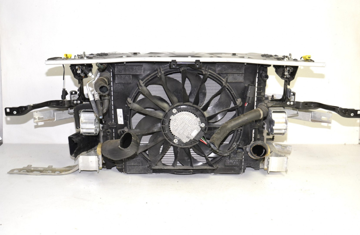 BMW 5 G30 G31 pas przedni belka chłodnice 2.0d BMW 5 G30 G31 pas przedni belka chłodnice 2.0d