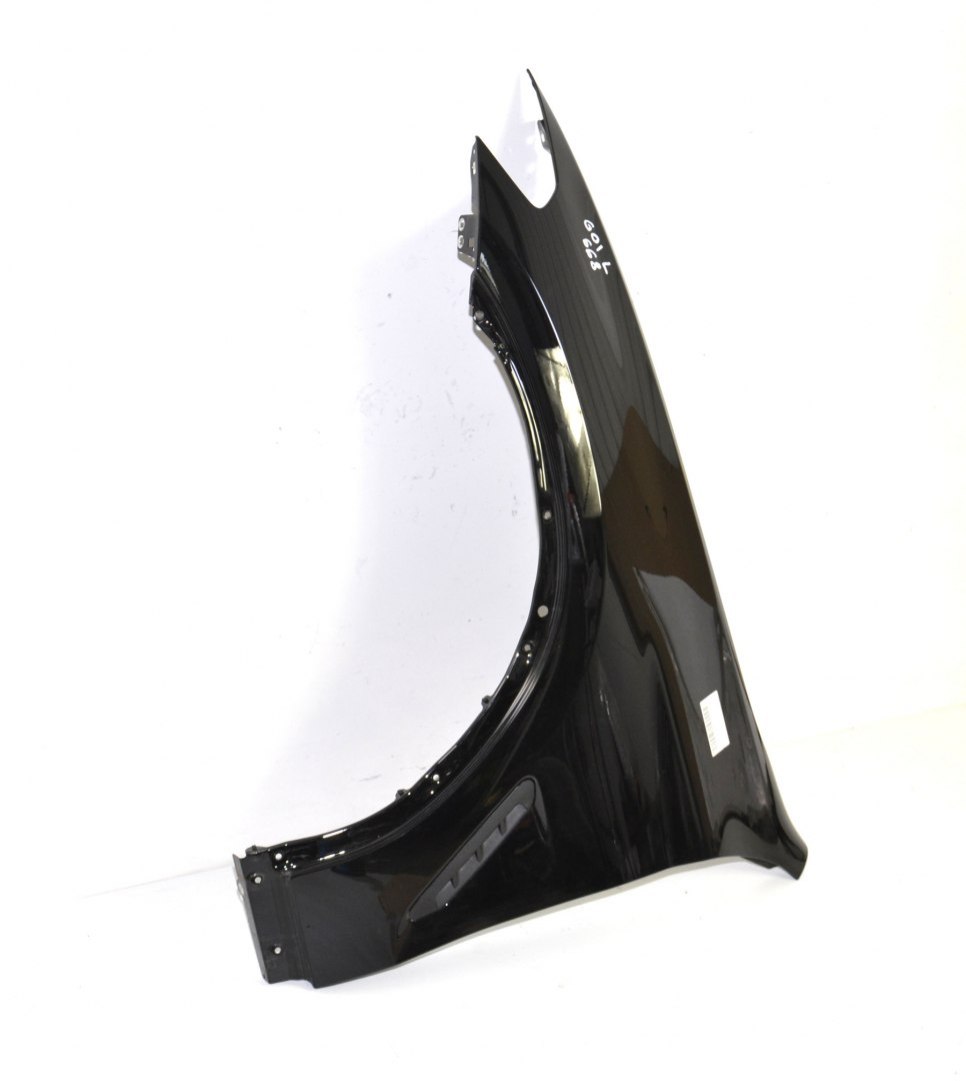 BMW X3 G01 X4 G02 błotnik przód lewy kolor 668 BMW X3 G01 X4 G02 błotnik przód lewy kolor 668
