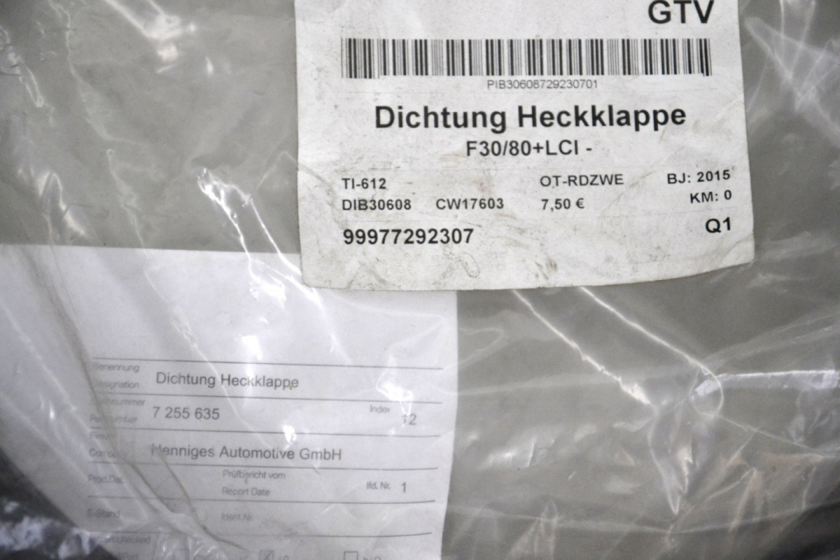 BMW F30 F80 uszczelka klapy tylna 7292307 7255635 BMW F30 F80 uszczelka klapy tylna 7292307 7255635