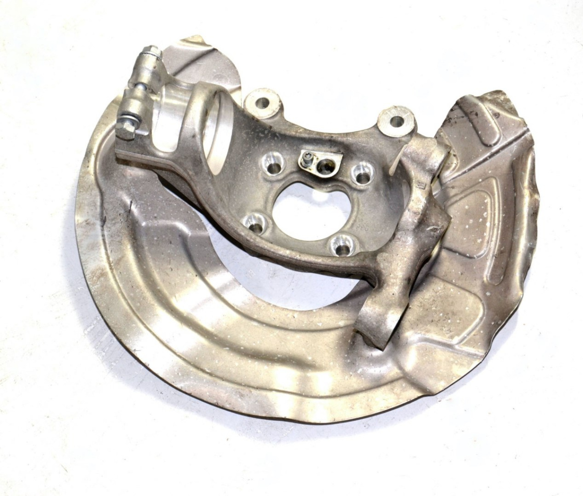 BMW F80 F82 F87 zwrotnica łożysko przód R 2284002 BMW F80 F82 F87 zwrotnica łożysko przód R 2284002