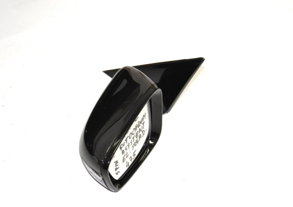 BMW 5 G30 G31 lusterko lewe europa 5-pin 475 BMW 5 G30 G31 lusterko lewe europa 5-pin 475