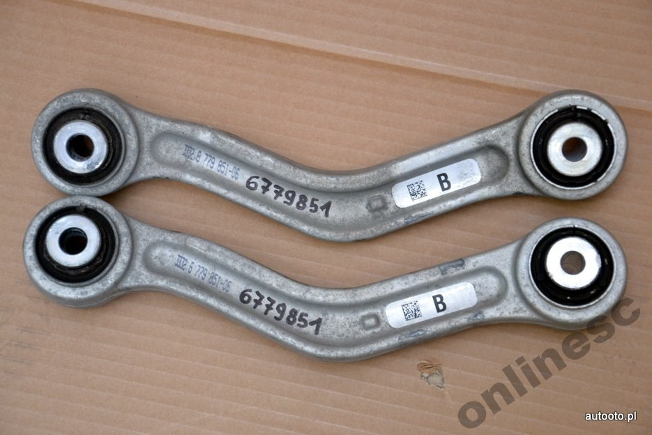 BMW F07 F11 LCI wahacz tylny tył 6779851 BMW F07 F11 LCI wahacz tylny tył 6779851