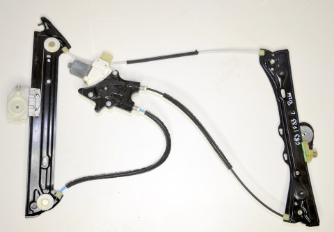BMW F32 F33 mechanizm podnośnik szyby lewy przód BMW F32 F33 mechanizm podnośnik szyby lewy przód