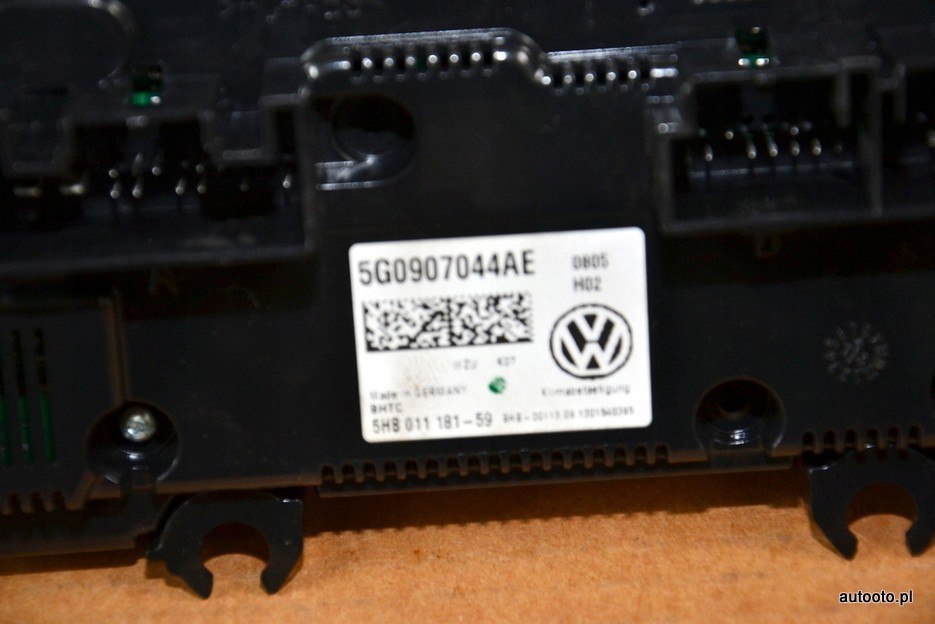 VW Golf VII panel klimatyzacji 5G0907044AE VW Golf VII panel klimatyzacji 5G0907044AE