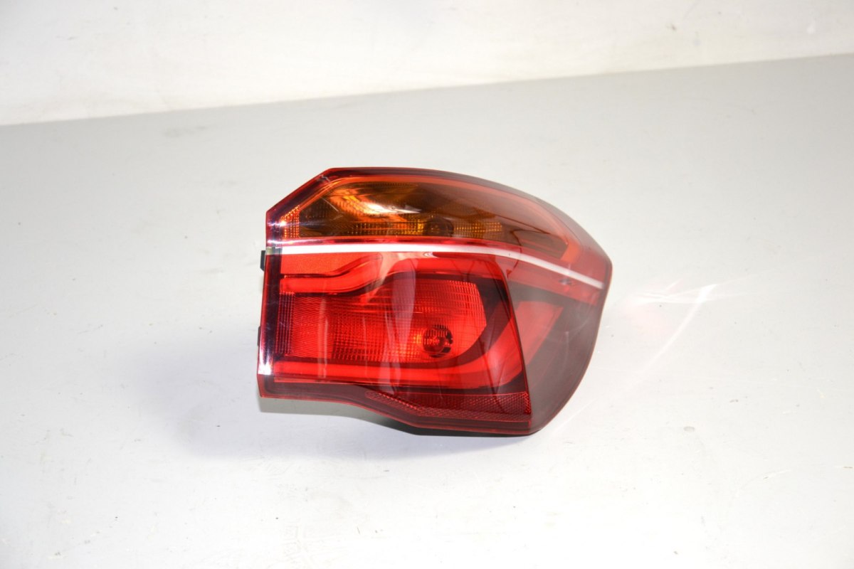 BMW X1 F48 lampa tylna tył LED 7488545 7488546 BMW X1 F48 lampa tylna tył LED 7488545 7488546