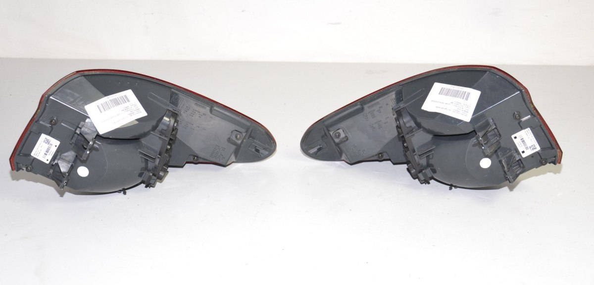 BMW X1 F48 lampa tylna tył LED 7488545 7488546 BMW X1 F48 lampa tylna tył LED 7488545 7488546