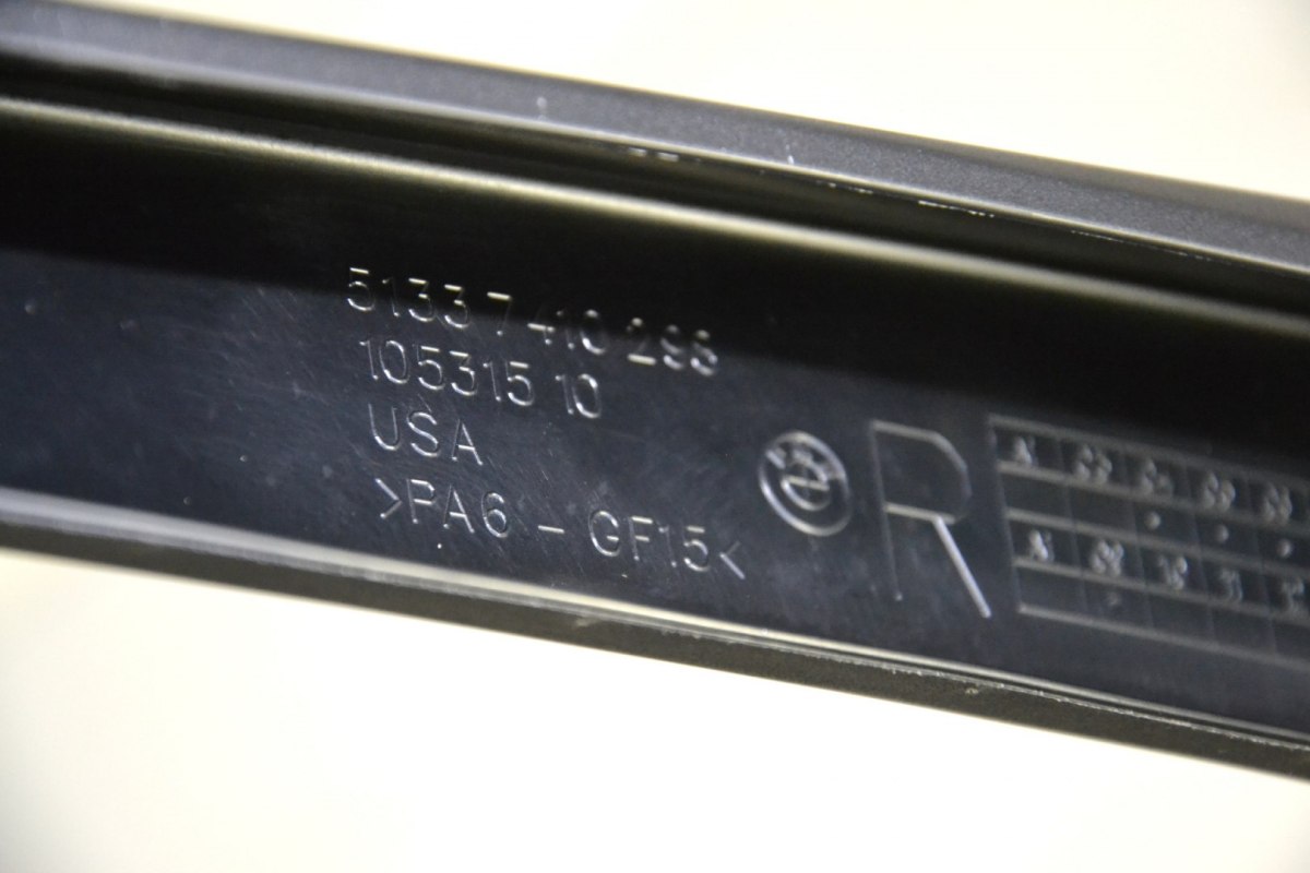 BMW G01 listwa osłona drzwi przód 7410298 BMW G01 listwa osłona drzwi przód 7410298