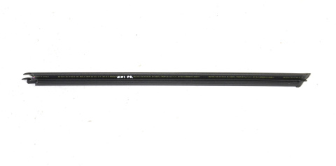 BMW G01 G02 window cavity seal front door right 7393418 BMW G01 G02 window cavity seal front door right 7393418