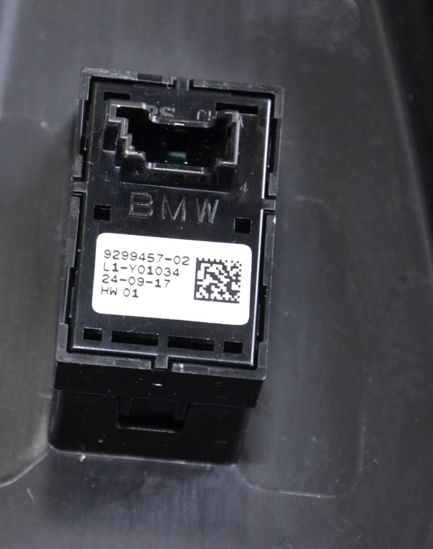 BMW G01 G02 przełącznik szyby 7419349 9299457 BMW G01 G02 przełącznik szyby 7419349 9299457
