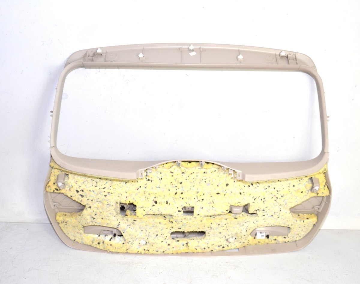 BMW 3 F31 obudowa plastik tapicerka klapy tylna BMW 3 F31 obudowa plastik tapicerka klapy tylna