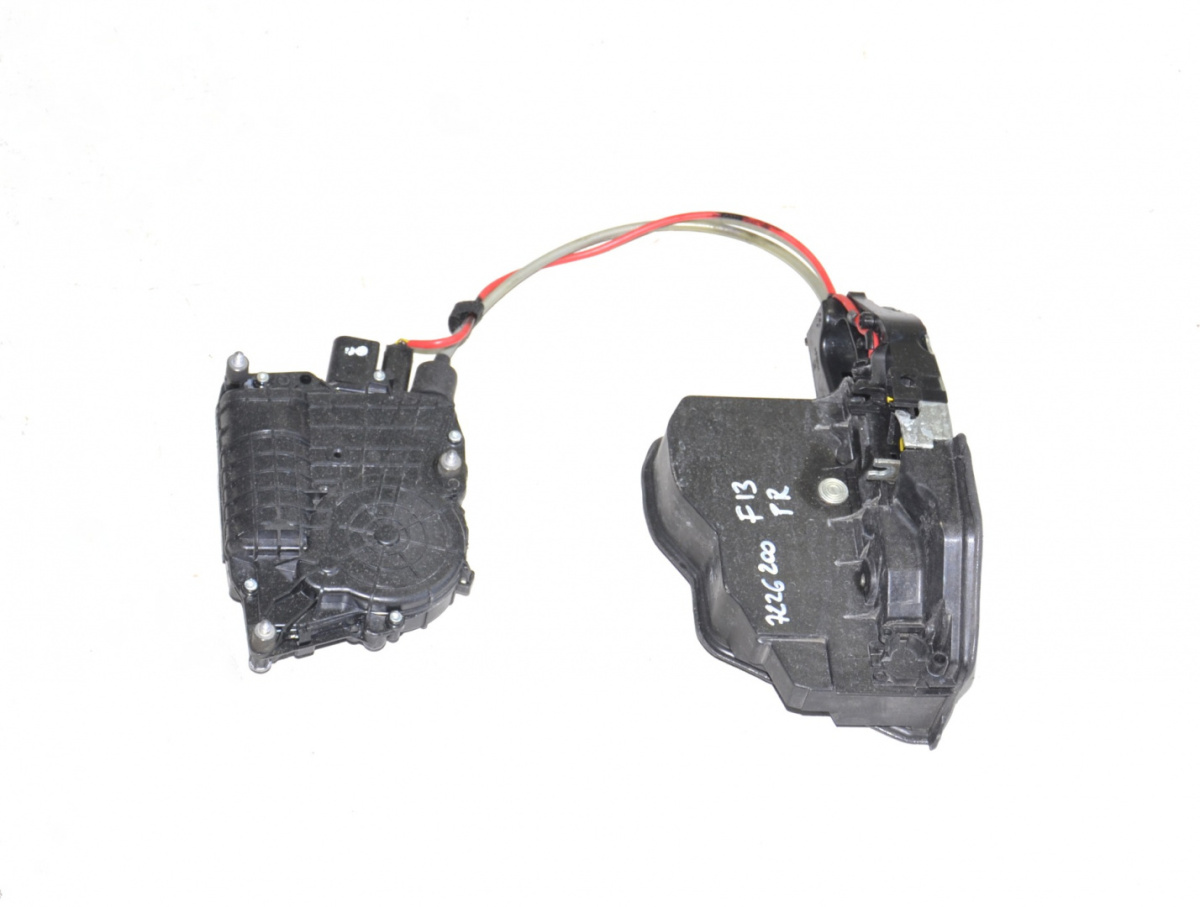 BMW F12 F13 zamek dociąg drzwi przód 7226200 BMW F12 F13 zamek dociąg drzwi przód 7226200