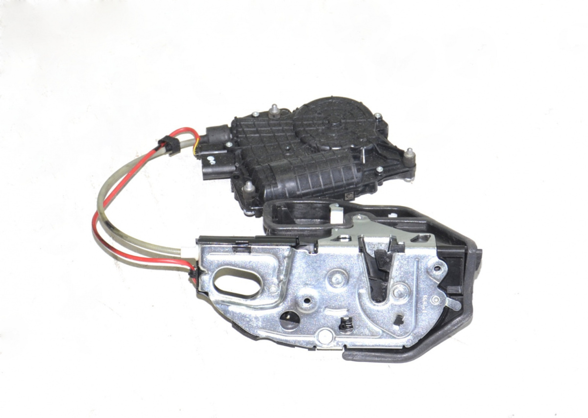 BMW F12 F13 zamek dociąg drzwi przód 7226200 BMW F12 F13 zamek dociąg drzwi przód 7226200