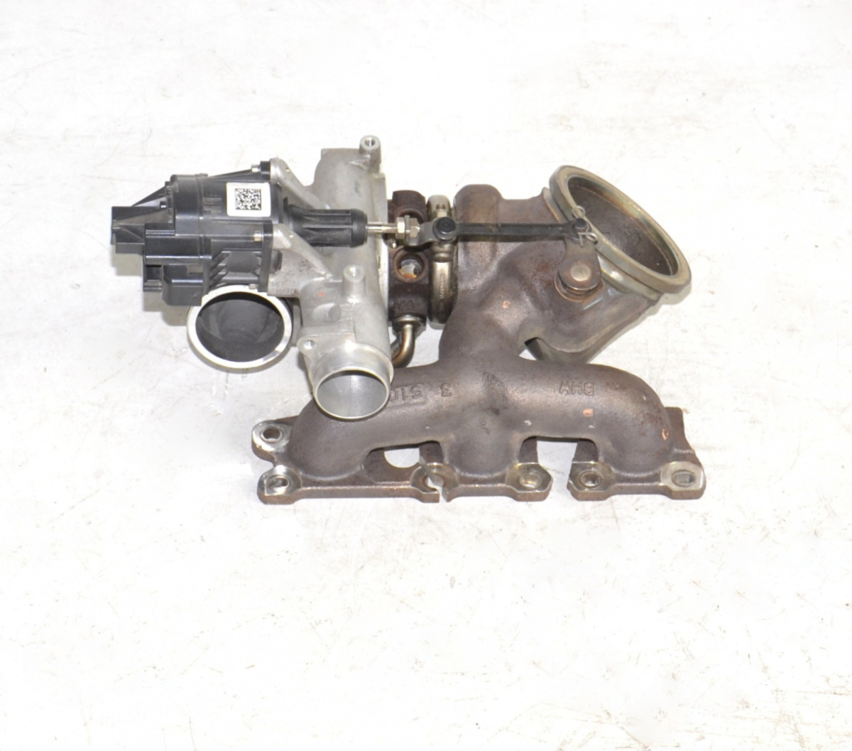 BMW M2 M3 M4 turbocharger cylinders 4-6 7850279 BMW M2 M3 M4 turbocharger cylinders 4-6 7850279