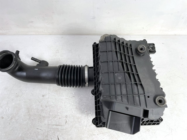 Air cleaner assembly DODGE RAM 1500 5,7 V8 68264882AB Air cleaner assembly DODGE RAM 1500 5,7 V8 68264882AB