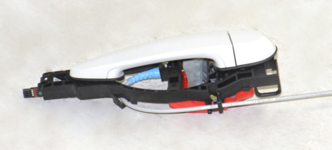 BMW F20 F30 F34 klamka wkładka prawa kolor B39 BMW F20 F30 F34 klamka wkładka prawa kolor B39