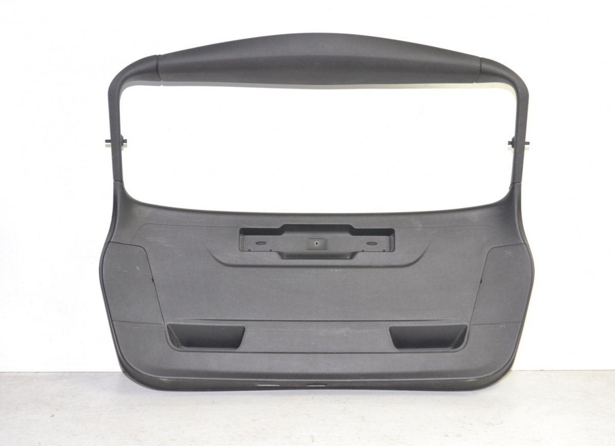 BMW 2 F45 tail lid trim panel 7300860 8062440 BMW 2 F45 tail lid trim panel 7300860 8062440