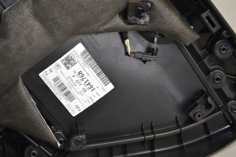 BMW 2 F45 F46 tapicerka boczek drzwi tył prawy BMW 2 F45 F46 tapicerka boczek drzwi tył prawy