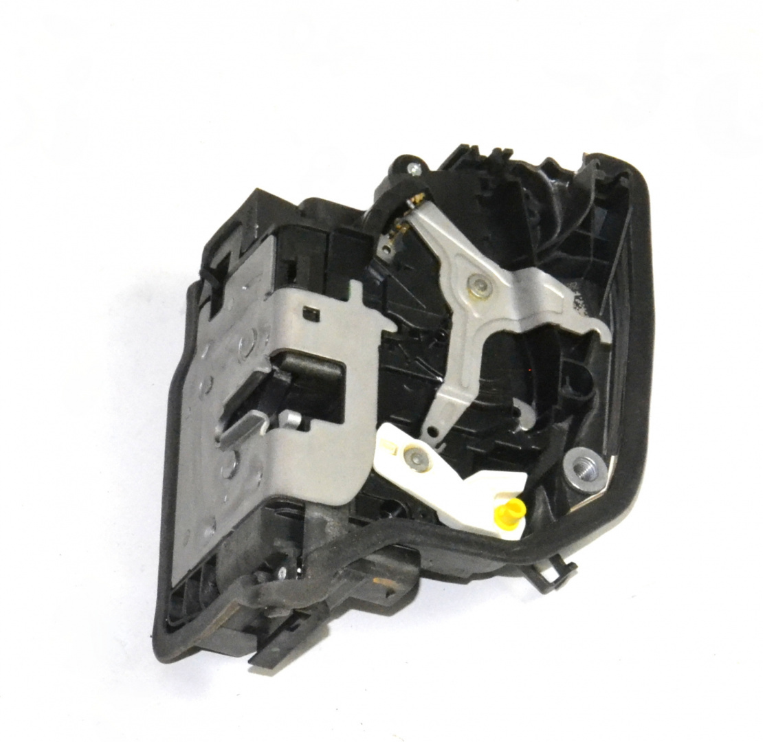 BMW 7 G11 G12 front lock left 2581865 BMW 7 G11 G12 front lock left 2581865