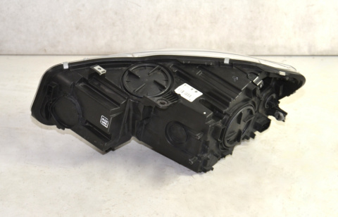 BMW 2 F45 F46 headlight halogen right 7409108 7422574 BMW 2 F45 F46 headlight halogen right 7409108 7422574