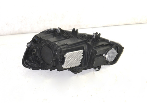BMW 2 F45 F46 headlight LED technology right 7422580 BMW 2 F45 F46 headlight LED technology right 7422580