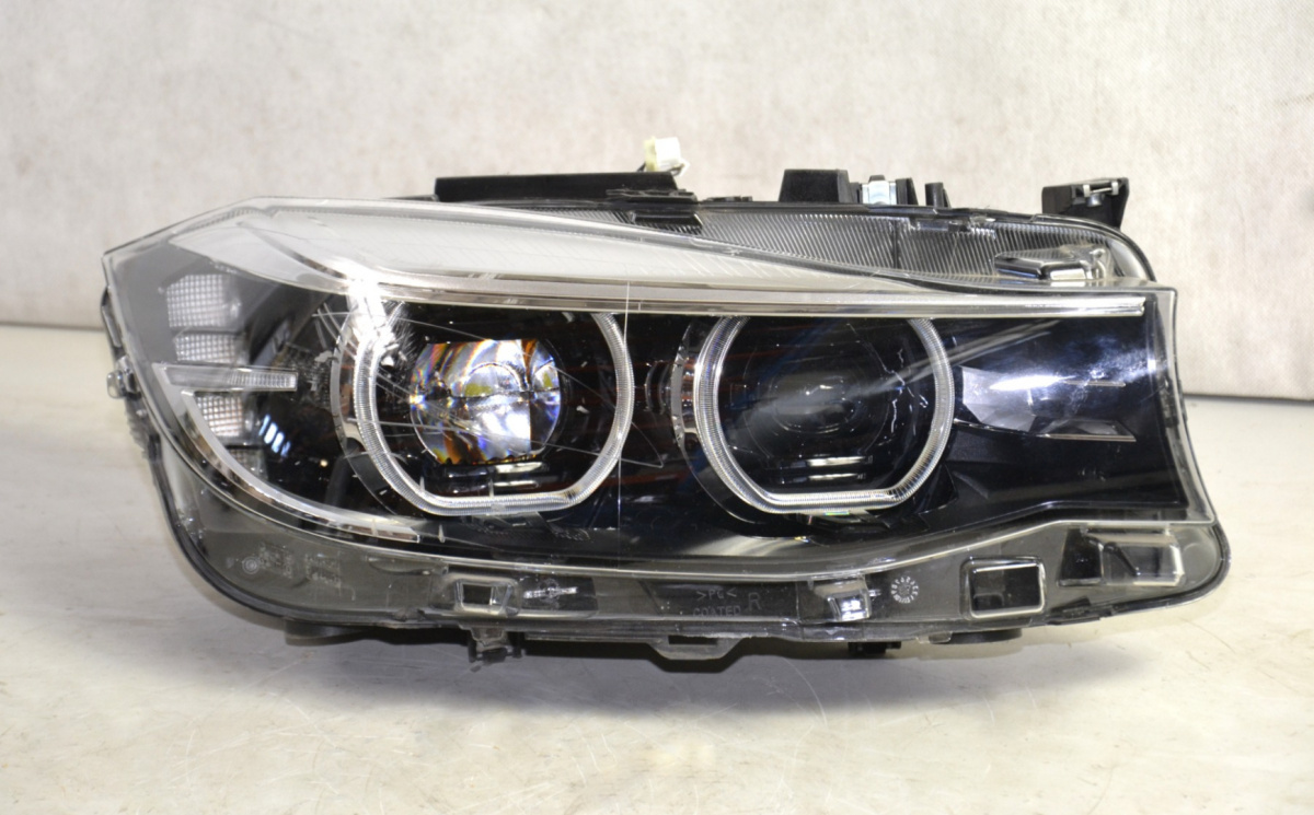 BMW 3 F34 GT LCI headlight right LED RHD 7470438 BMW 3 F34 GT LCI headlight right LED RHD 7470438
