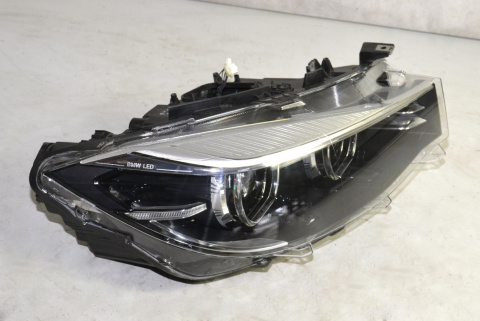 BMW 3 F34 GT LCI lampa prawa przód LED BMW 3 F34 GT LCI lampa prawa przód LED