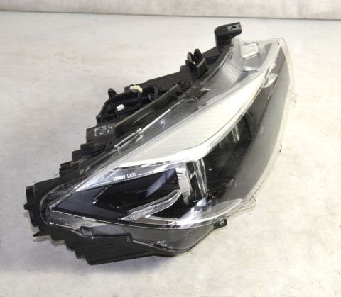 BMW 3 F34 GT LCI lampa prawa przód LED BMW 3 F34 GT LCI lampa prawa przód LED