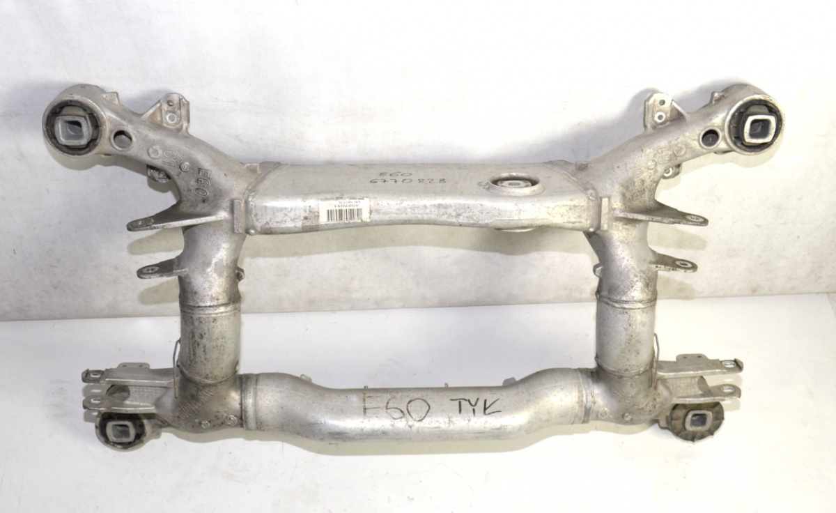 BMW 5 E60 rear axle carrier 6770828 BMW 5 E60 rear axle carrier 6770828