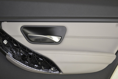 BMW F30 F31 tapicerka boczek drzwi prawy tył BMW F30 F31 tapicerka boczek drzwi prawy tył
