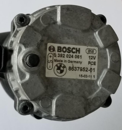 BMW G30 G32 G11 G05 G06 auxiliary water pump 8637952 BMW G30 G32 G11 G05 G06 auxiliary water pump 8637952