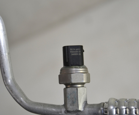 MINI R56 R57 pressure hose assy compressor-condenser 9230693 MINI R56 R57 pressure hose assy compressor-condenser 9230693